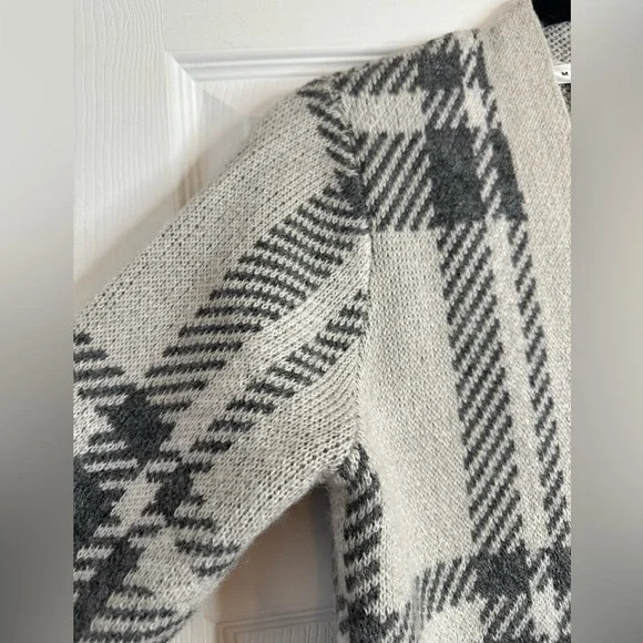 Duster Length Cardigan by Max Studio, Size XS - Picture 2 of 9